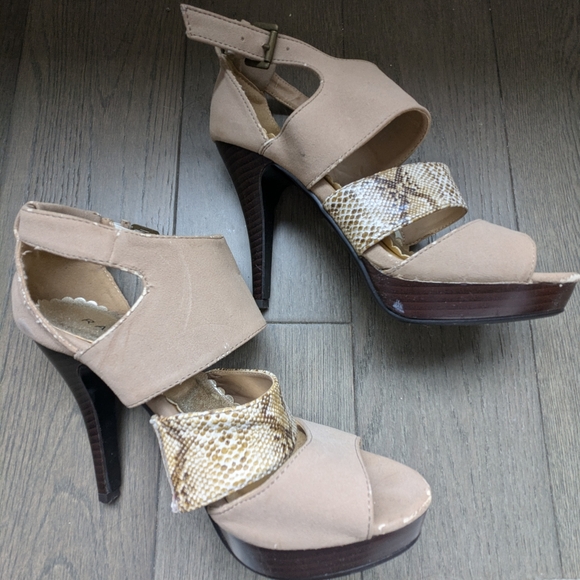 Rampage 4" Snakeskin Tan Cream Suede Open-Toe Heels, Size 7.5 - Picture 2 of 9